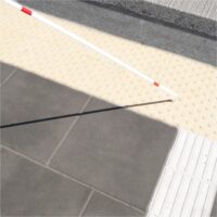 PAVAJ TACTILE BUTOANE 30X30 3cm WHITE